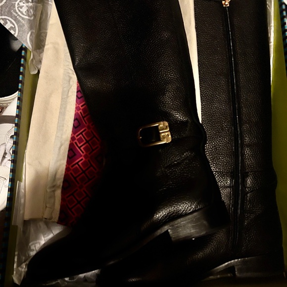 Tory Burch boots - Picture 3 of 4